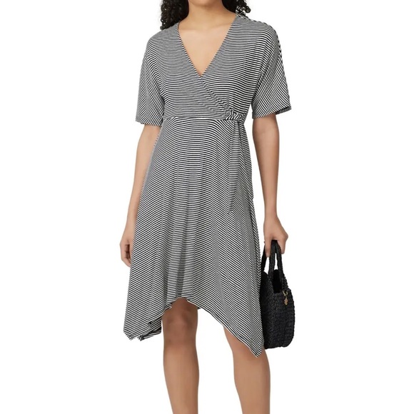 bobeau Dresses & Skirts - Bobeau knotted wrap dress